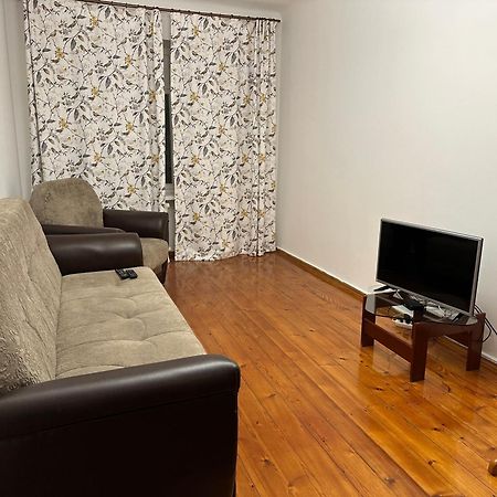 Apartamento Cosy flat in the city center Bishkek Exterior foto