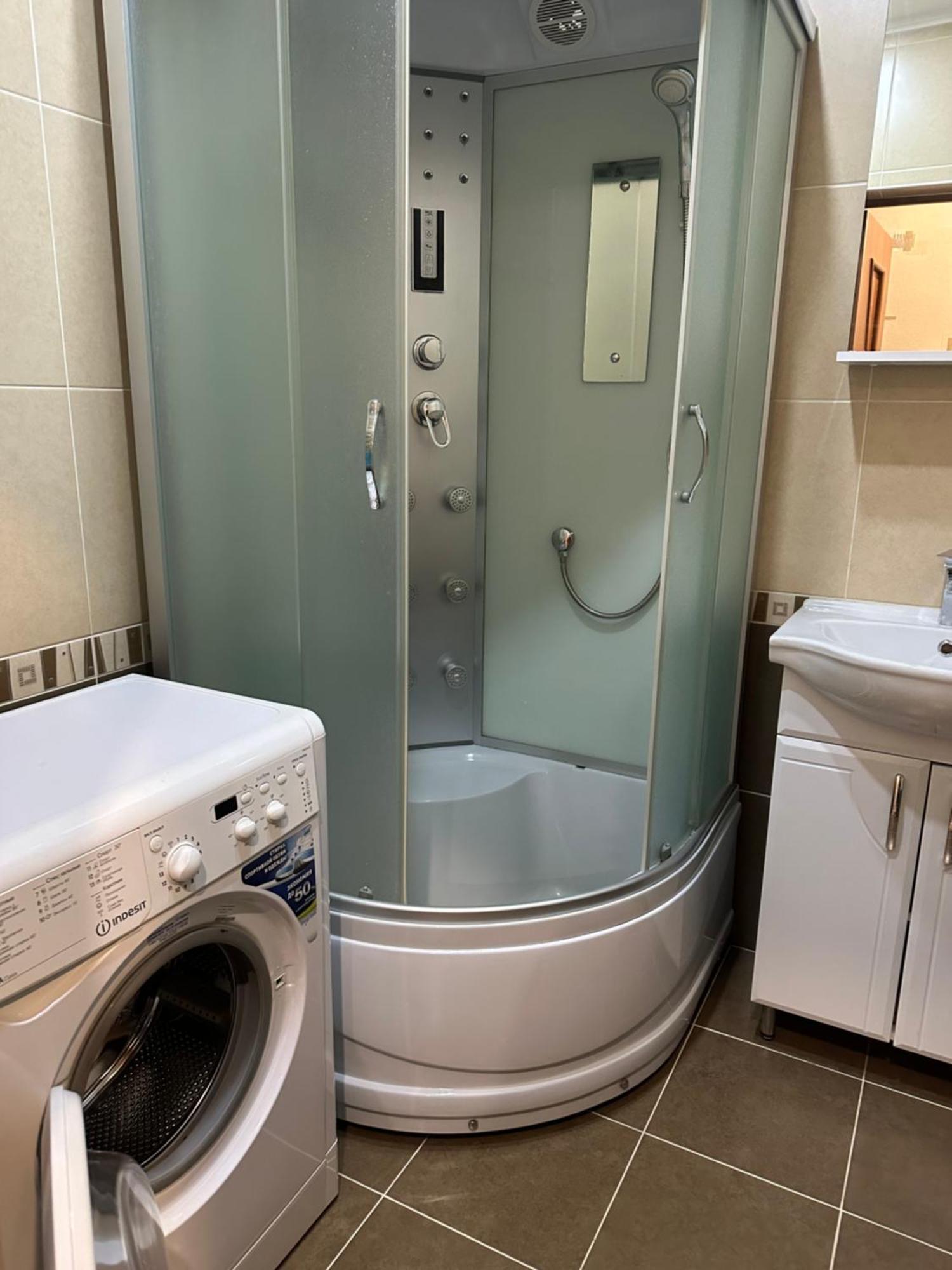 Apartamento Cosy flat in the city center Bishkek Exterior foto